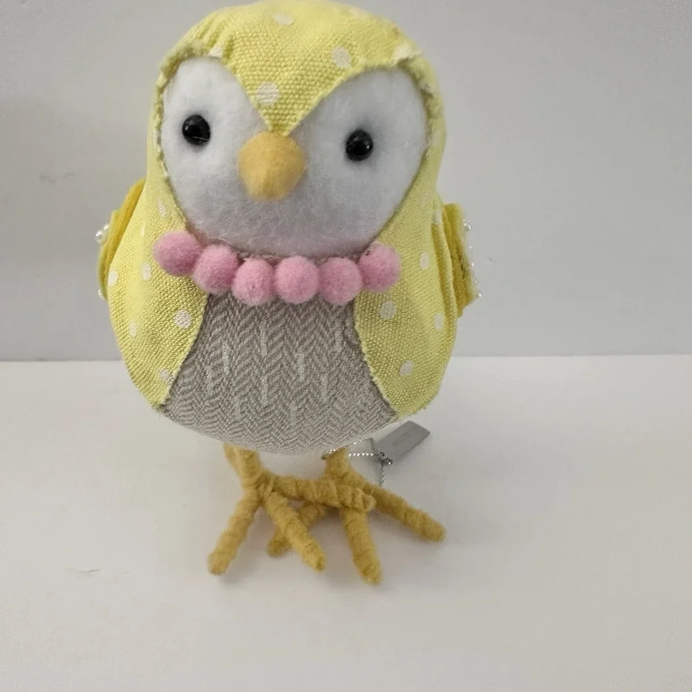 Featherly Friends Bird Daisy 2018 Target Spring Easter